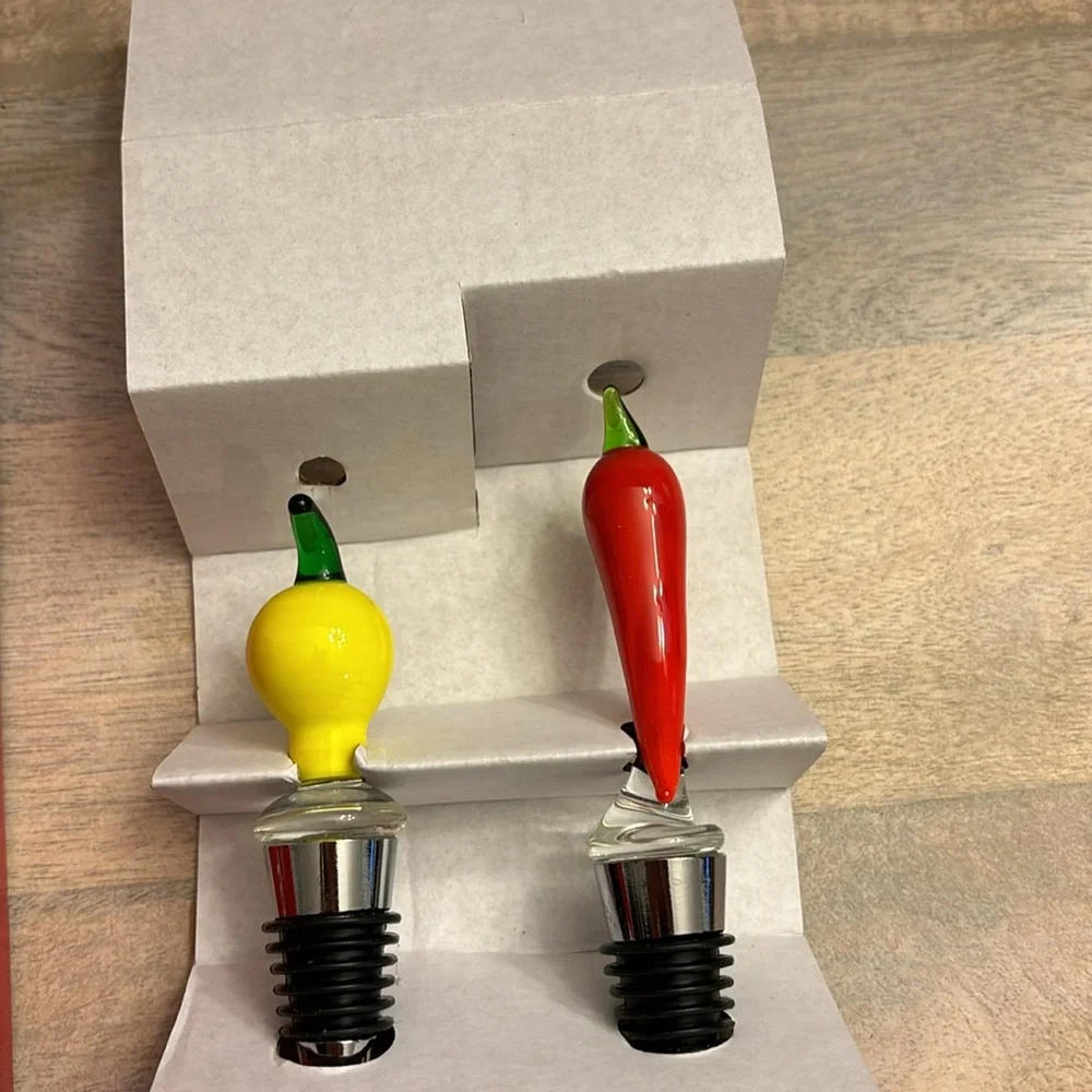 Sandraskexandra bottle stoppers new in box lemon and chili glass motif wine stop